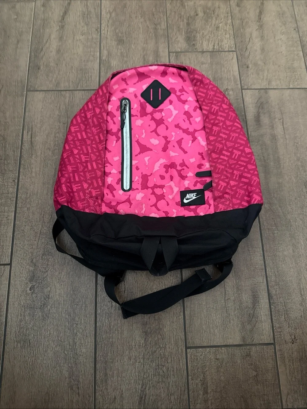 Nike Young Athletes Cheyenne Print/Hyper Pink/Black/Silver Backpack Kids